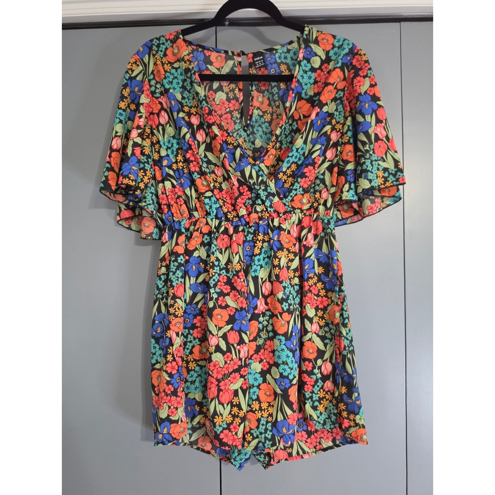 New SHEIN Romper Medium Multicolor Floral Flutter Sleeve V-Neck Keyhole Back